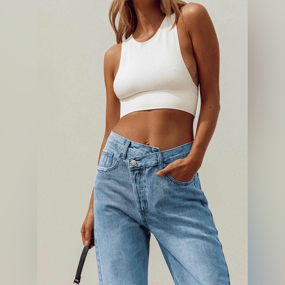 Princess Polly Holly Asymmetric Straight Leg Jean in Light Wash Denim Size 0 - Picture 5 of 16